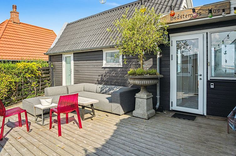 Vakantiehuis "Alimpij" - 5m from the sea