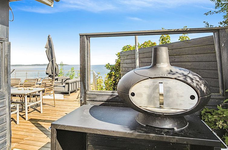 Vakantiehuis "Alimpij" - 5m from the sea