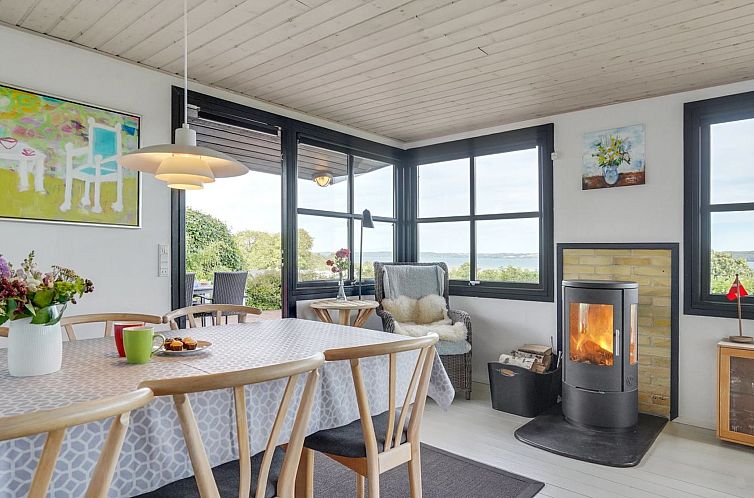 Vakantiehuis "Stjerne" - 300m from the sea