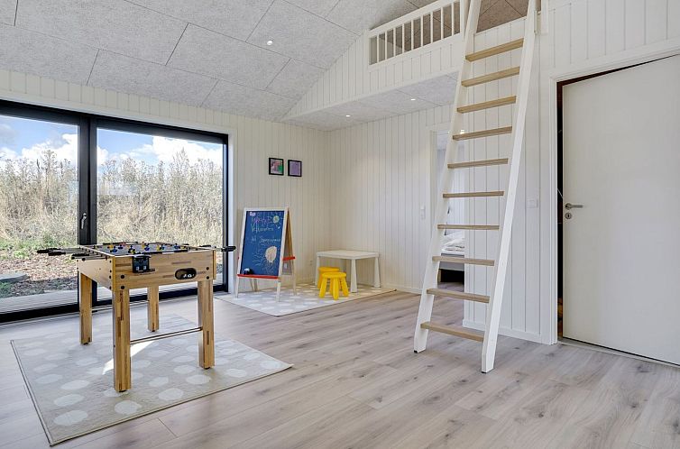 Vakantiehuis "Alpo" - 450m from the sea