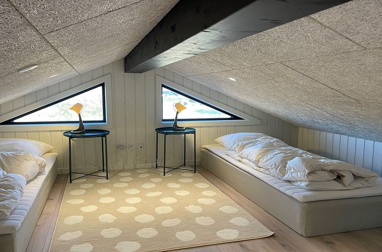 Vakantiehuis "Alpo" - 450m from the sea