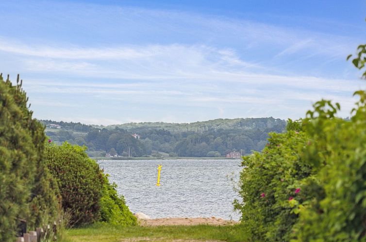 Vakantiehuis "Enrica" - 250m from the sea