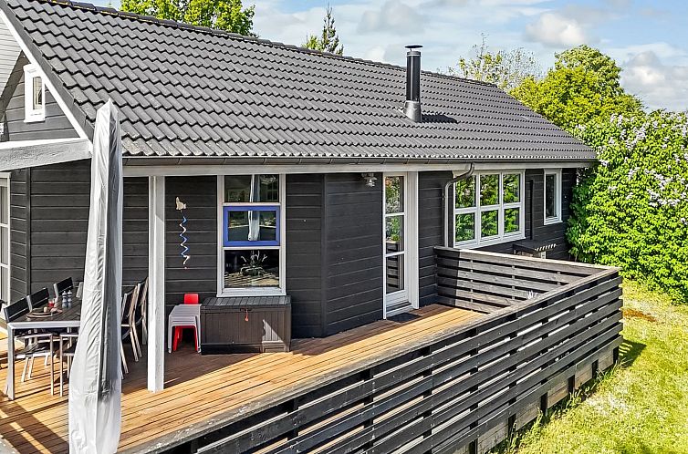 Vakantiehuis "Terttu" - 250m from the sea