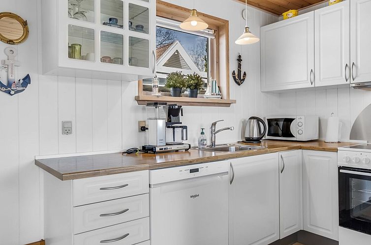 Vakantiehuis "Terttu" - 250m from the sea