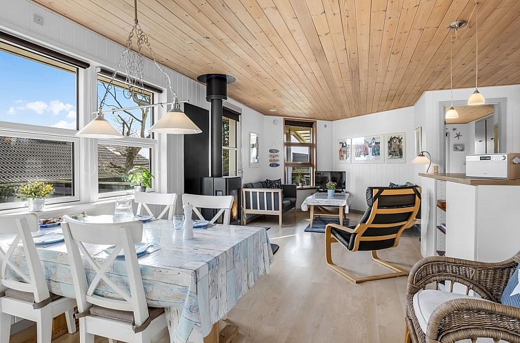 Vakantiehuis "Terttu" - 250m from the sea