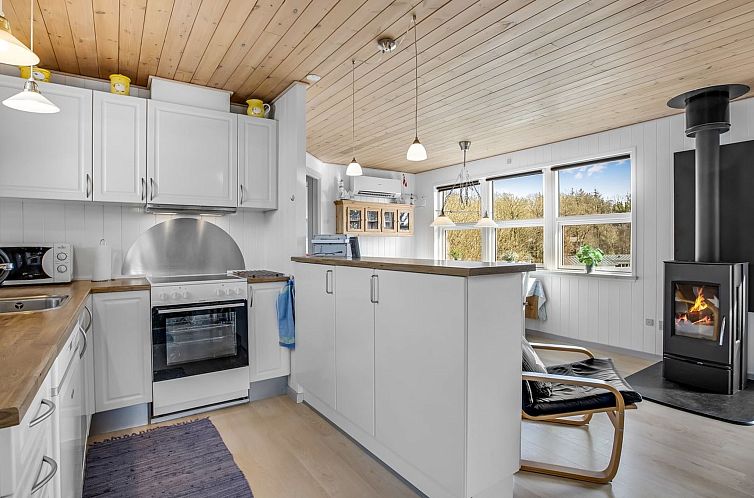 Vakantiehuis "Jalina" - 200m from the sea