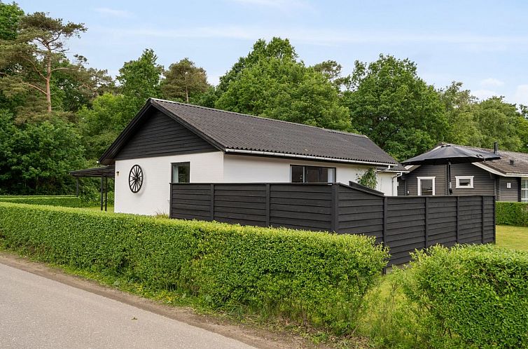 Vakantiehuis "Thorward" - 100m from the sea