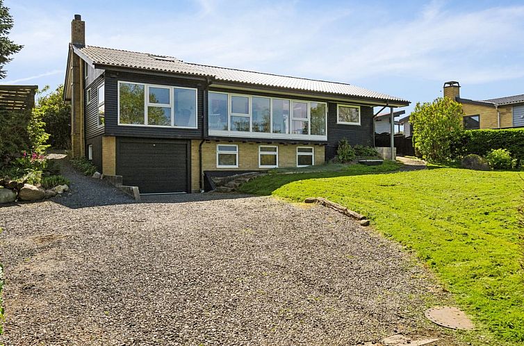 Vakantiehuis "Sölvy" - 300m from the sea