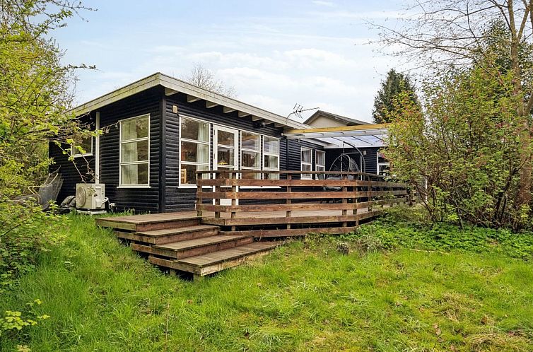 Vakantiehuis "Avni" - 300m from the sea