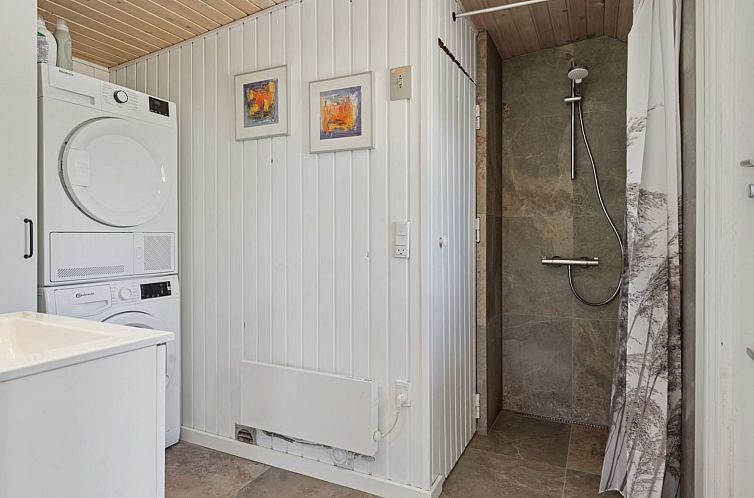 Vakantiehuis "Avni" - 300m from the sea