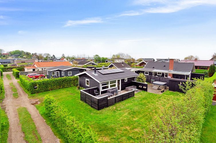 Guest house 0180832 - Holiday property Central Jutland - Vakantiehuis "Ritha" - 175m from the sea