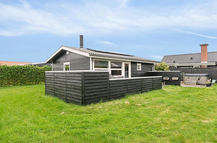 Vakantiehuis "Ritha" - 175m from the sea