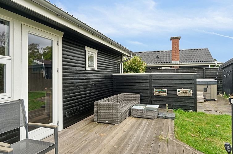 Vakantiehuis "Ritha" - 175m from the sea