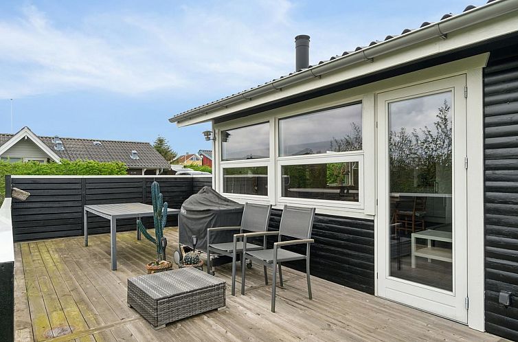 Vakantiehuis "Ritha" - 175m from the sea