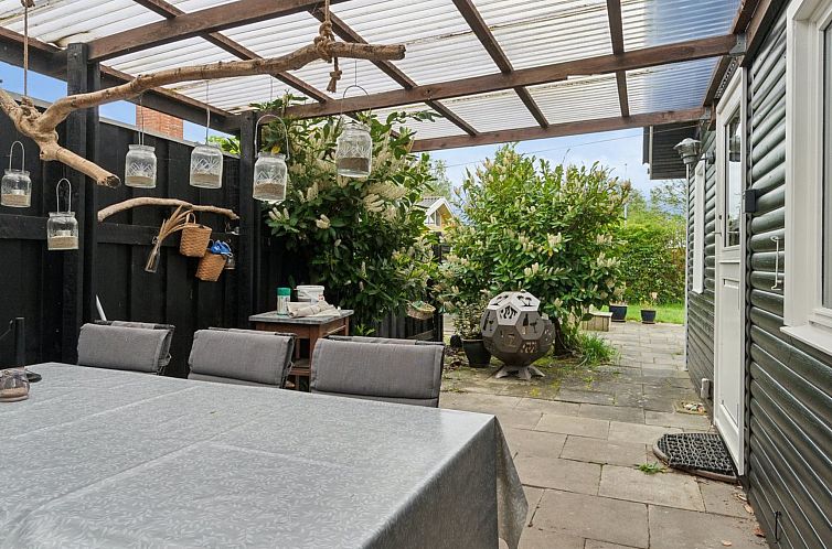 Vakantiehuis "Ritha" - 175m from the sea