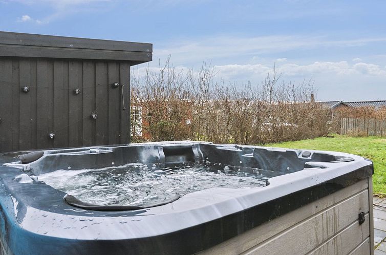 Vakantiehuis "Ritha" - 175m from the sea