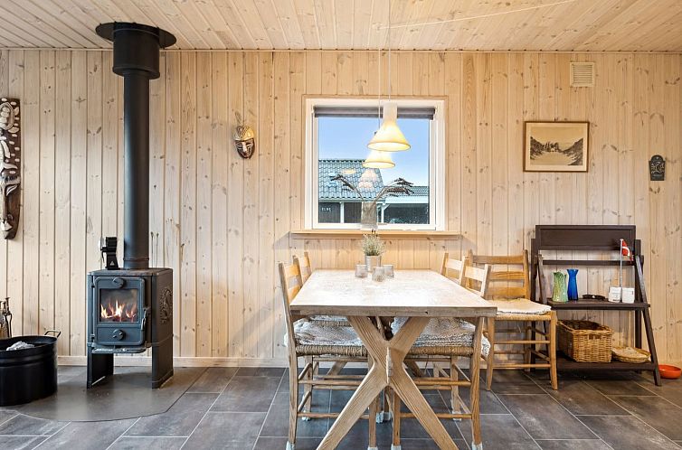 Vakantiehuis "Ritha" - 175m from the sea