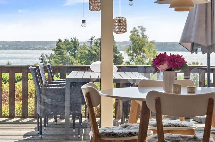 Vakantiehuis "Ritha" - 175m from the sea