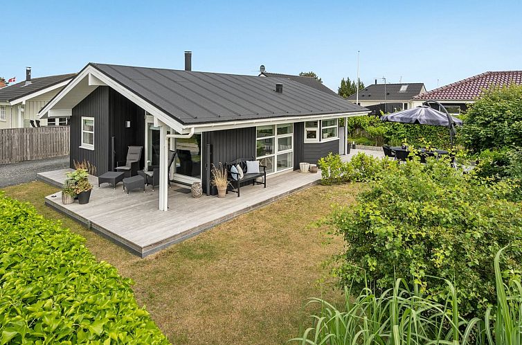 Unterkunft 0180834 - Ferienhaus Mitteljütland - Vakantiehuis "Sjarlotte" - 100m from the sea