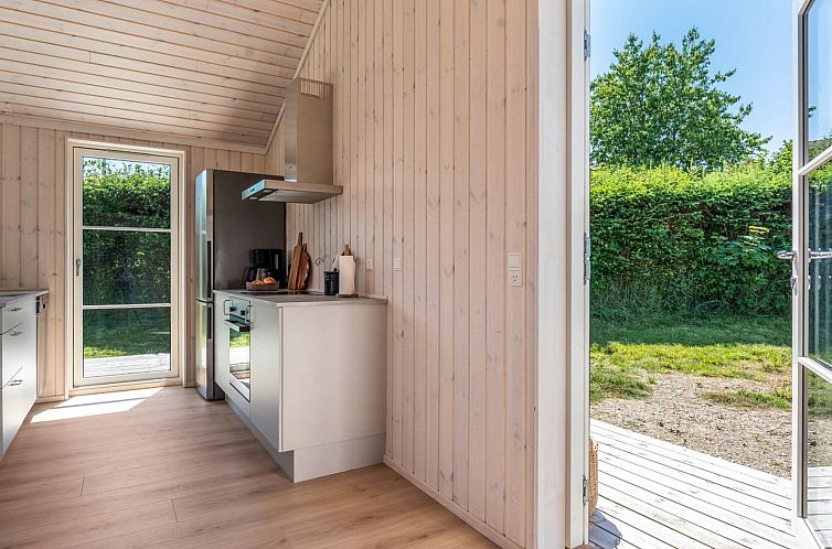 Vakantiehuis "Sjarlotte" - 100m from the sea