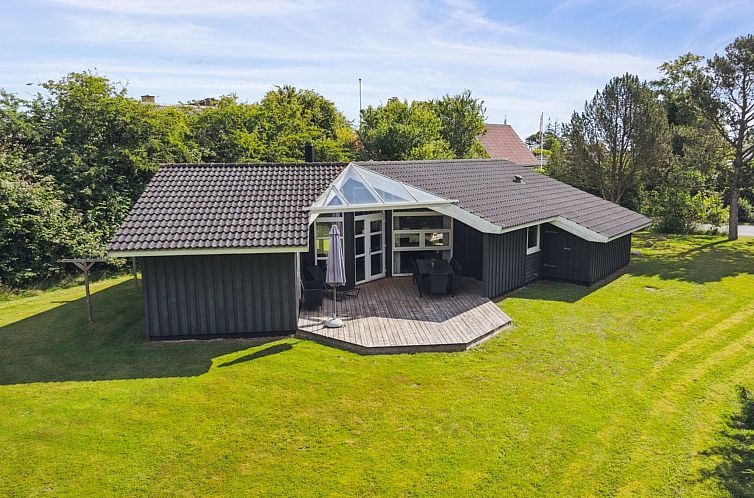 Vakantiehuis "Falka" - 300m from the sea