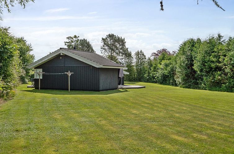 Vakantiehuis "Falka" - 300m from the sea