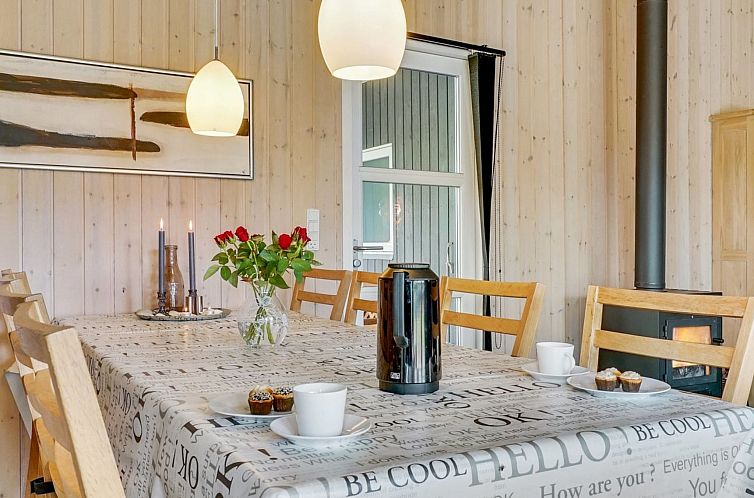 Vakantiehuis "Tord" - 350m from the sea