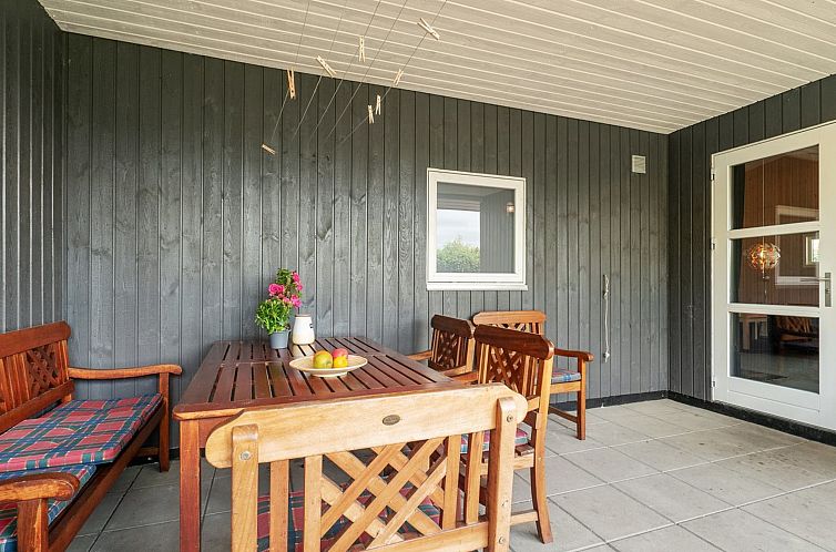 Vakantiehuis "Tord" - 350m from the sea