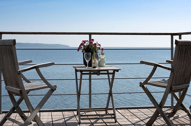 Vakantiehuis "Herewardus" - 10m to the fjord