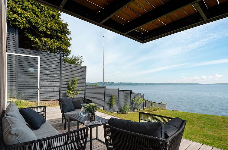 Vakantiehuis "Herewardus" - 10m to the fjord