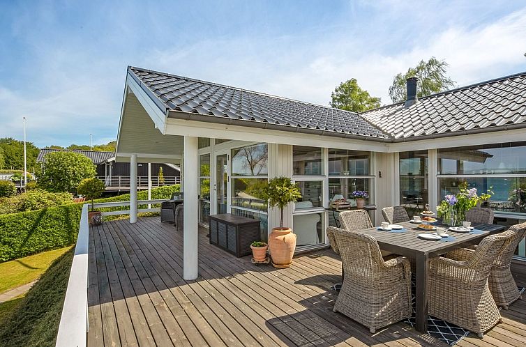 Vakantiehuis "Tini" - 50m to the fjord