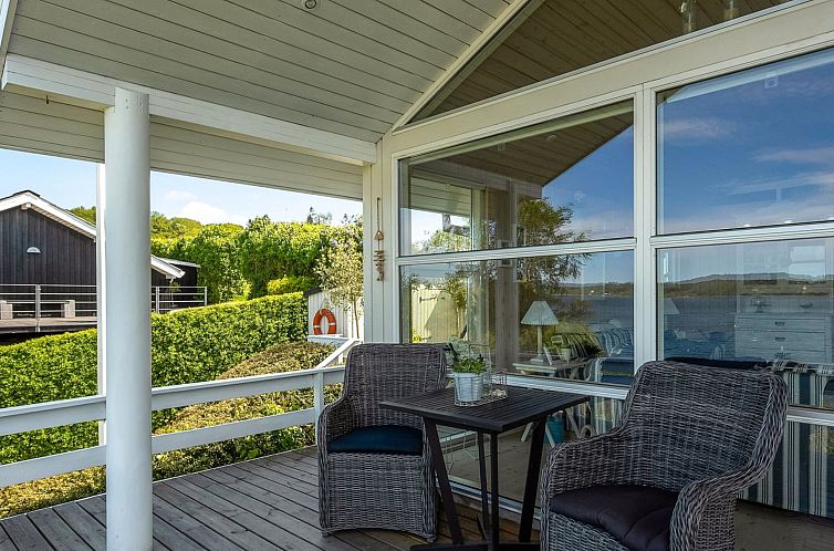 Vakantiehuis "Tini" - 50m to the fjord