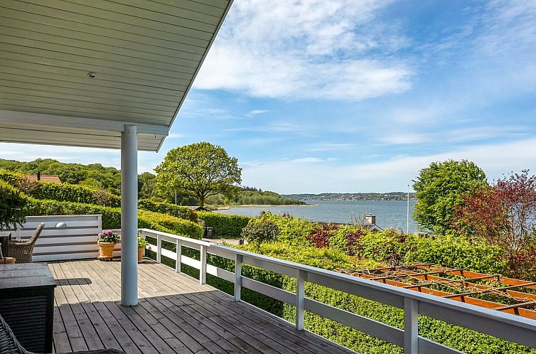 Vakantiehuis "Tini" - 50m to the fjord