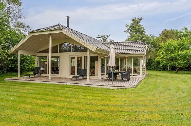 Vakantiehuis "Ilwith" - 400m from the sea