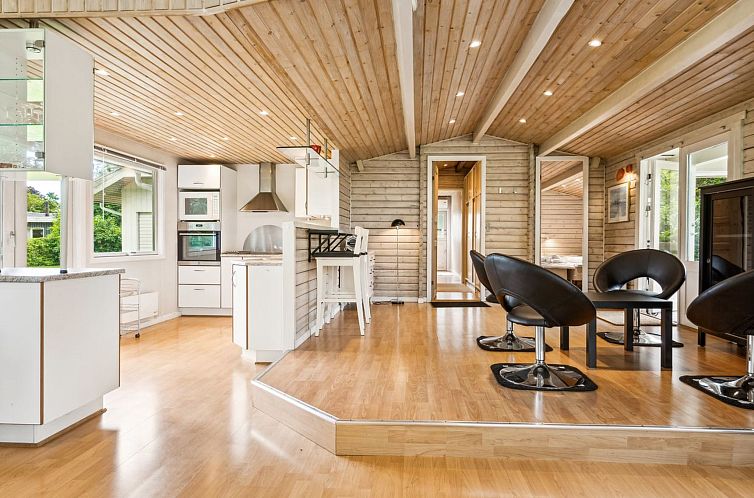 Vakantiehuis "Ilwith" - 400m from the sea