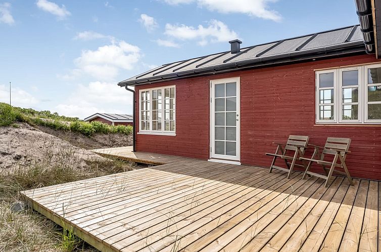 Vakantiehuis "Thine" - 250m from the sea