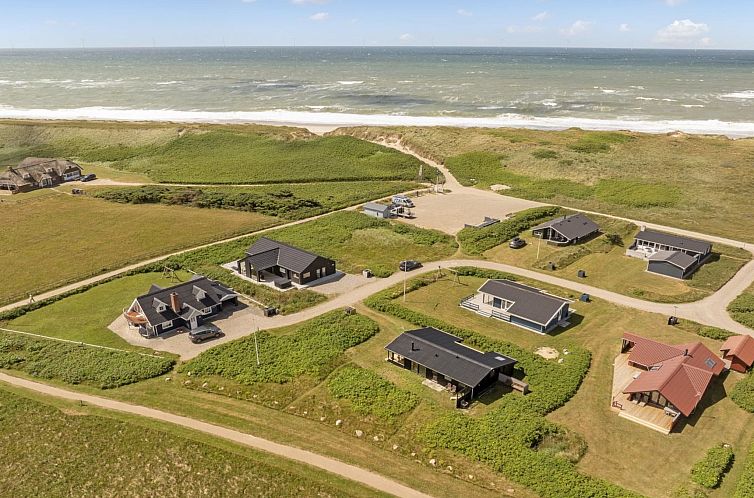 Vakantiehuis "Waghn" - 250m from the sea