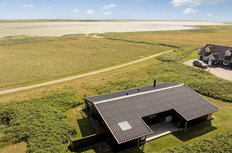 Vakantiehuis "Waghn" - 250m from the sea