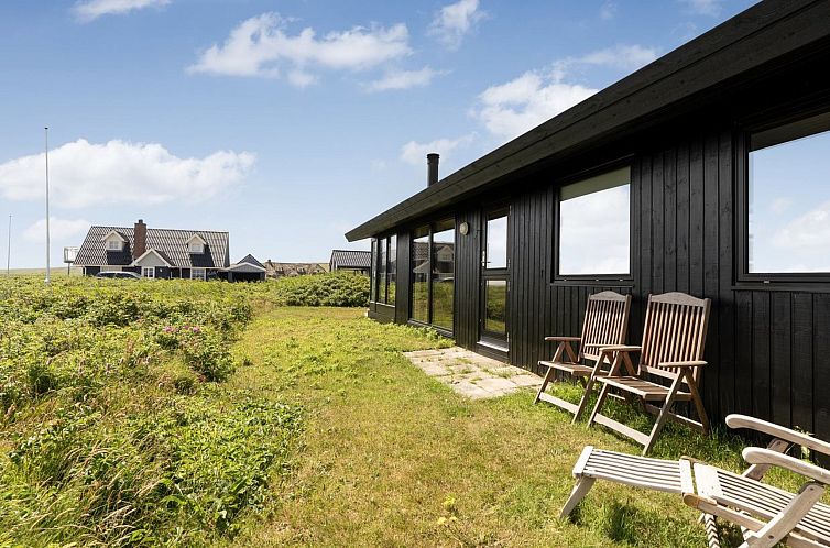 Vakantiehuis "Waghn" - 250m from the sea