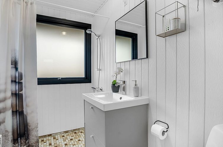 Vakantiehuis "Waghn" - 250m from the sea