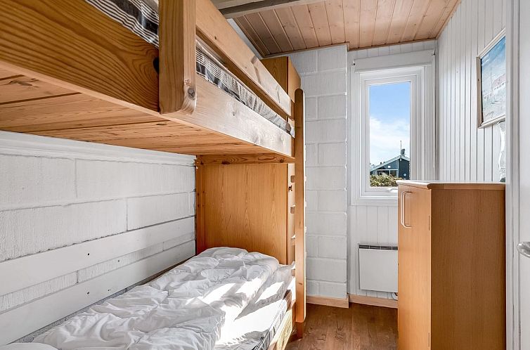 Vakantiehuis "Iines" - 200m from the sea