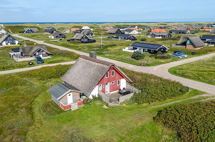 Vakantiehuis "Iines" - 200m from the sea