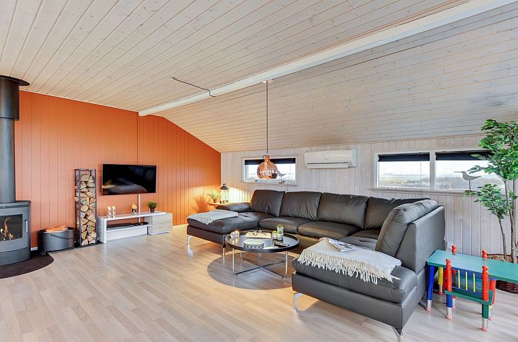 Vakantiehuis "Withger" - 300m from the sea