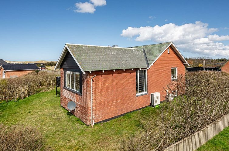 Vakantiehuis "Hilppa" - 400m from the sea