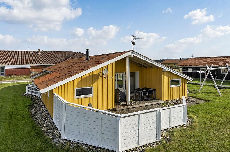 Vakantiehuis "Hebba" - 300m from the sea