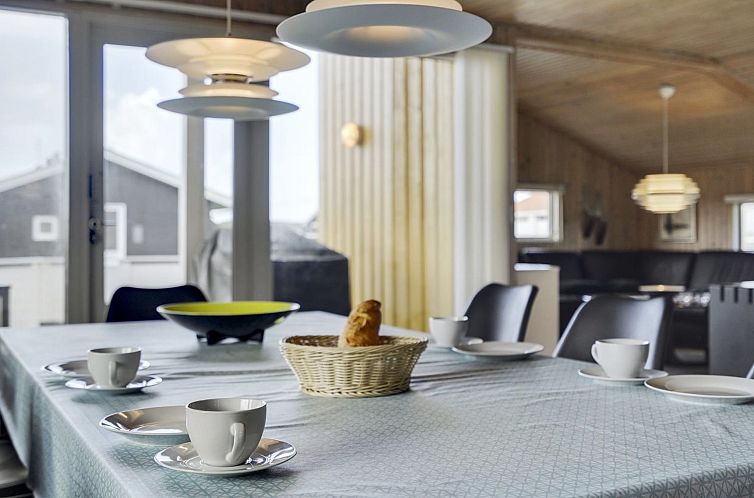 Vakantiehuis "Hebba" - 300m from the sea