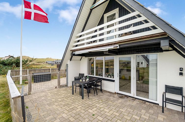 Vakantiehuis "Kaja" - 150m from the sea