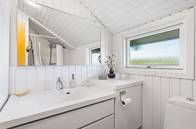 Vakantiehuis "Emppu" - 250m from the sea