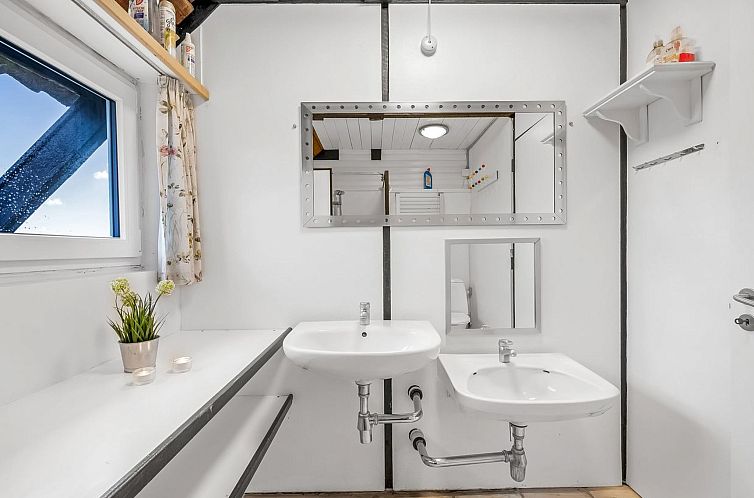 Vakantiehuis "Luzy" - 75m from the sea