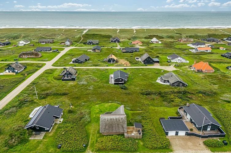 Vakantiehuis "Balthasar" - 200m from the sea